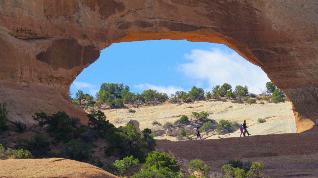 Hay muchos monumentos naturales para visitar y recorrer.