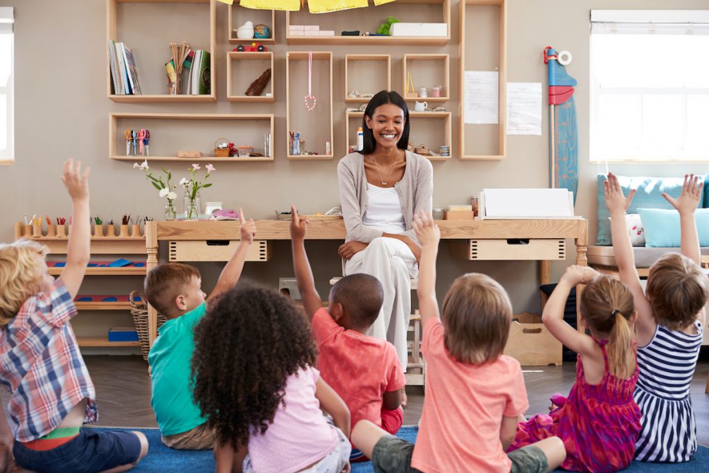 Quién quiera ser “maestra” o “guía” debe coincidir con esta línea de pensamiento.