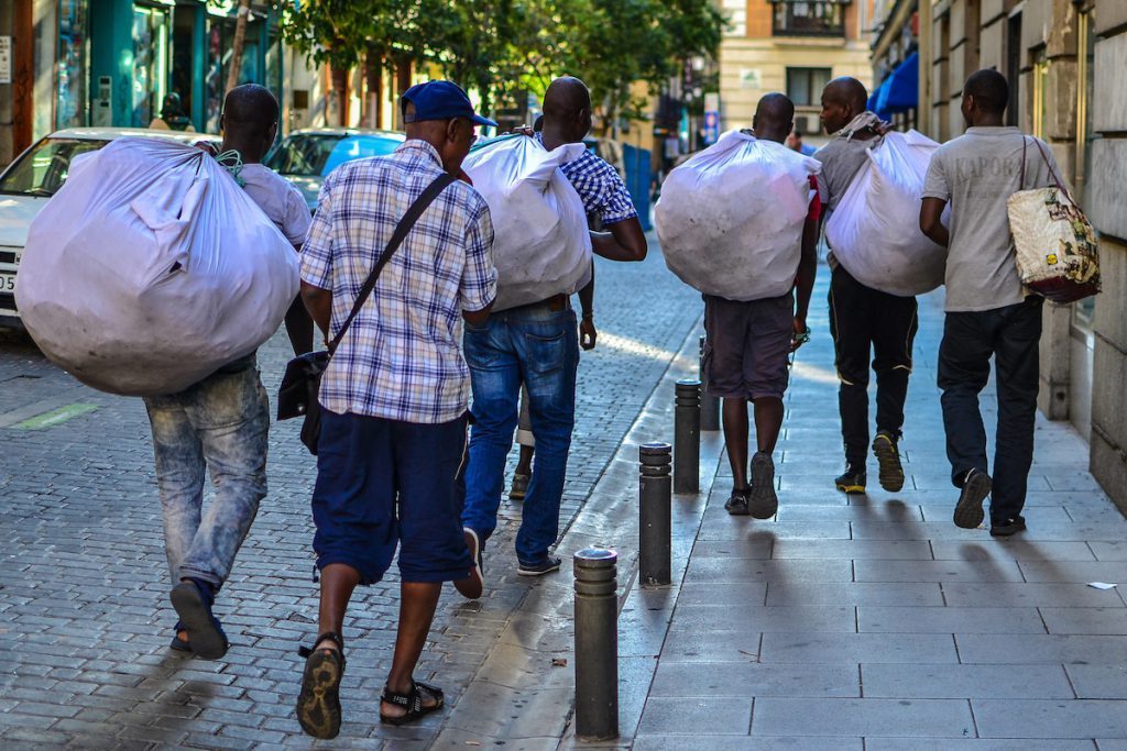 Muchos de los trabajadores indocumentados dejarán vacantes sus empleos, y se irán a otros estados por miedo a la deportación.