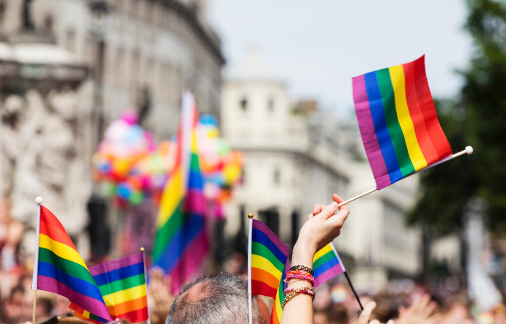 Ayudas de todo tipo para los miembros de la comunidad LGQBTQIA.